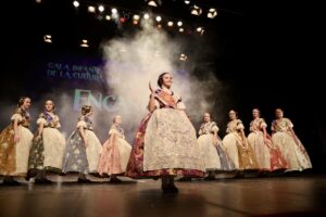 La Fallera Mayor Infantil participó en la Gala Infantil de la Cultura